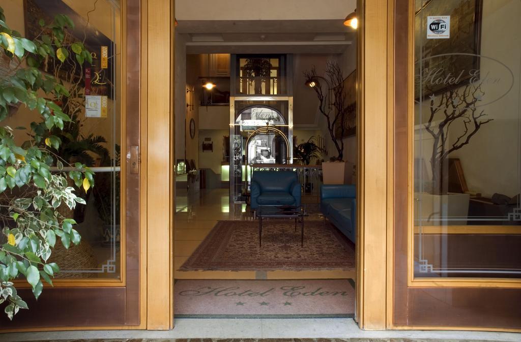 Hotel Eden Napoli Esterno foto